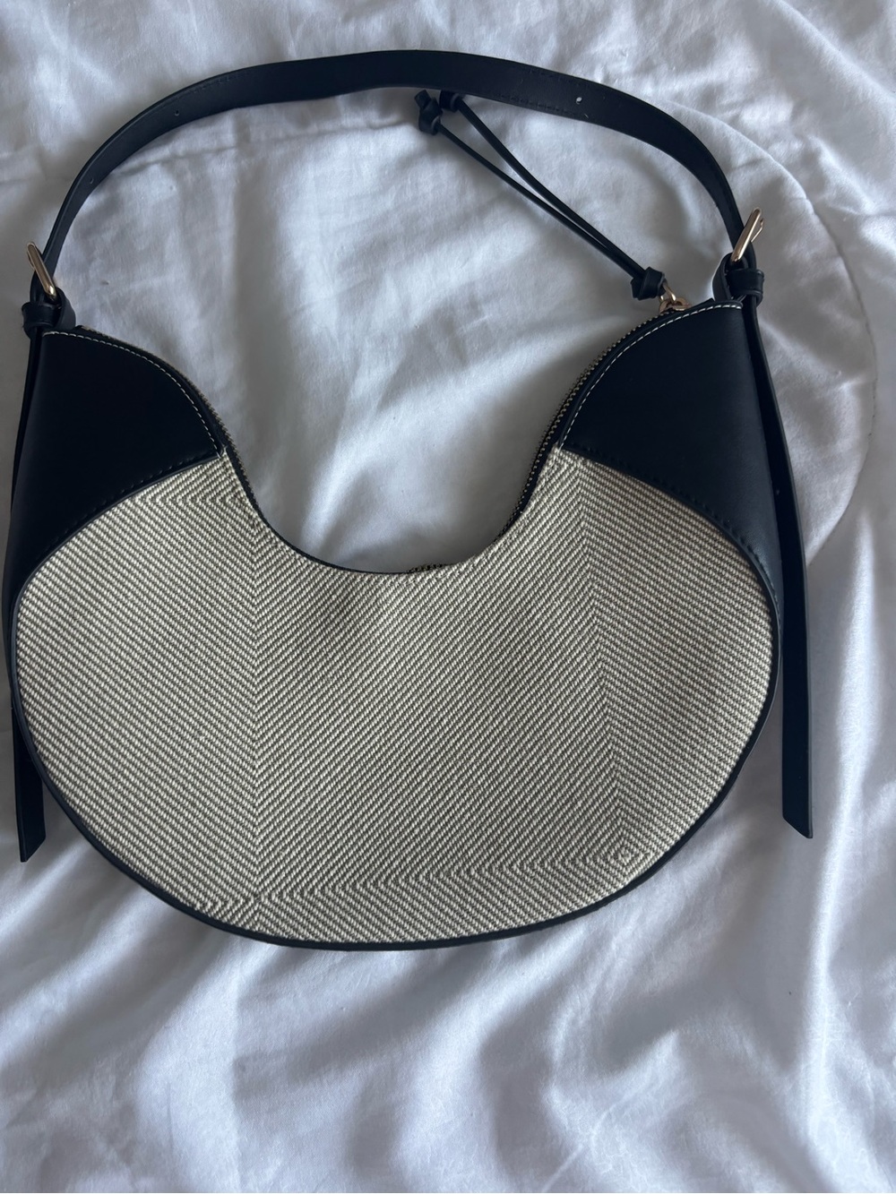 H&M Two-Tone Crescent Shoulder Bag in Black and Cream